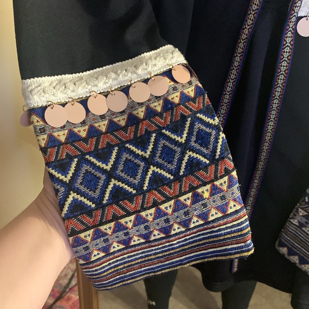 Embroidered jacket - Picture 4 of 6
